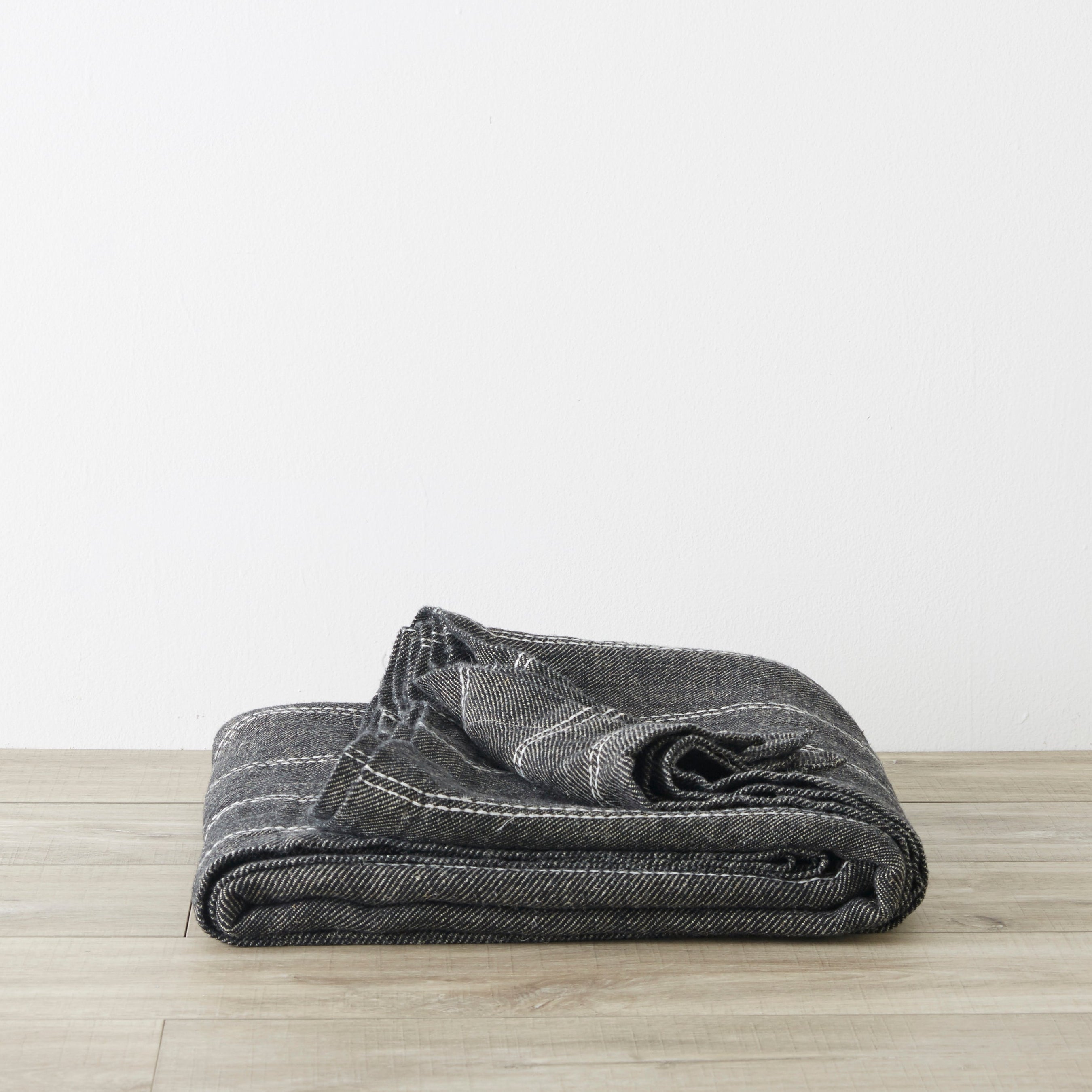 Heavyweight Linen Bed Blanket - Black w/ Stripe